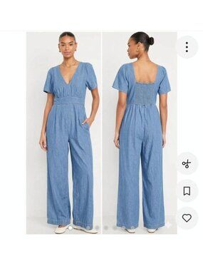 Old Navy Denim Jumpsuit Size XL Smocked 100% Cotton Blue Waist Defined Puff Slee